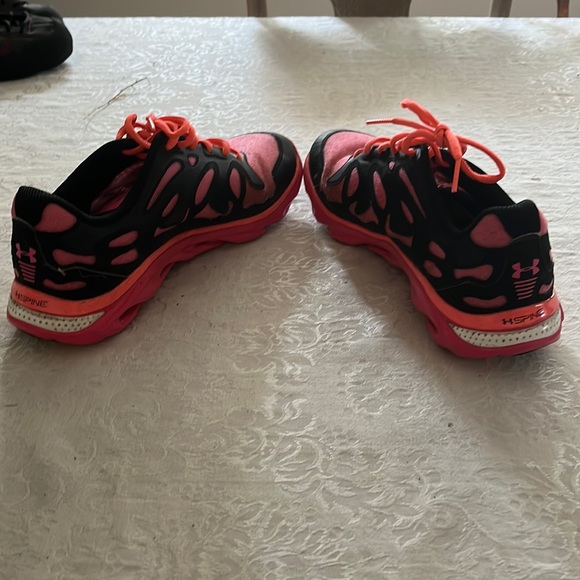 Under Armor Spine - Picture 1 of 2